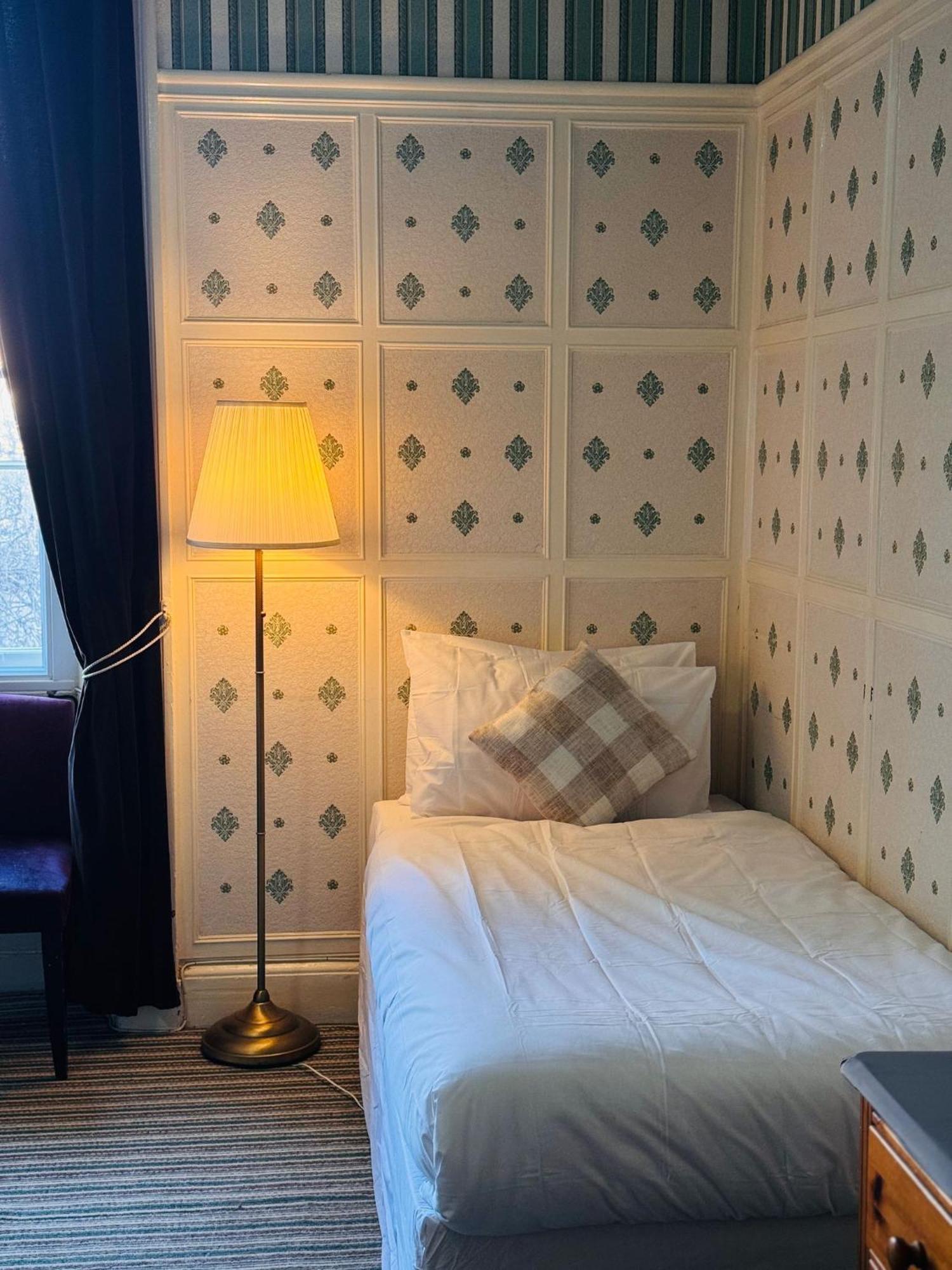 Edinburgh Travel Guest House Exterior photo