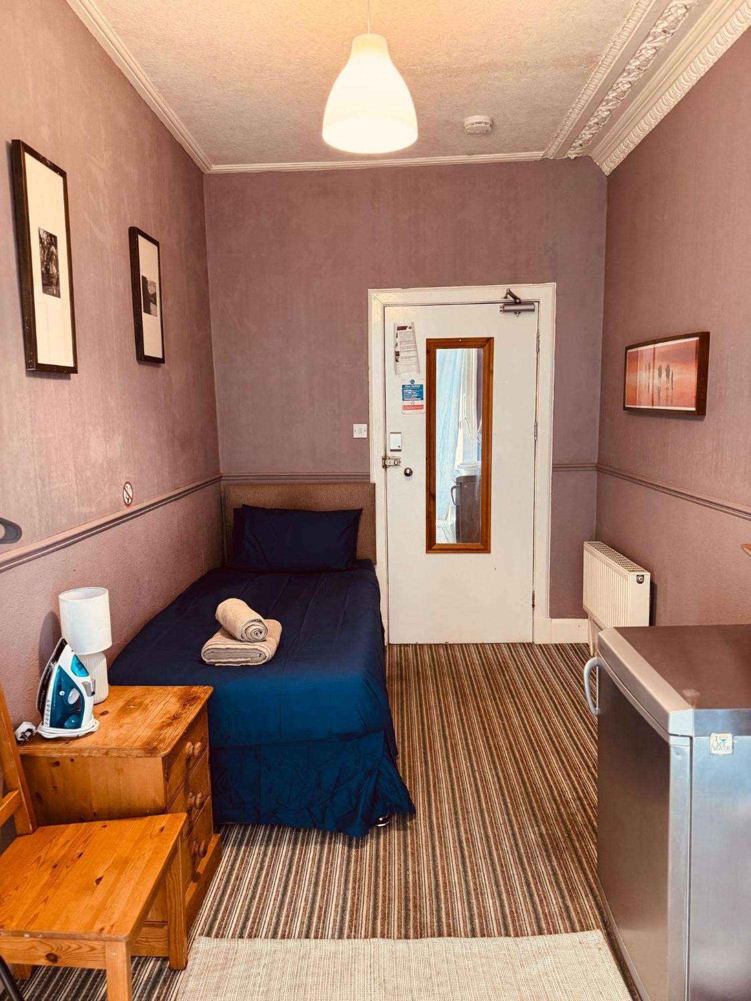 Edinburgh Travel Guest House Exterior photo